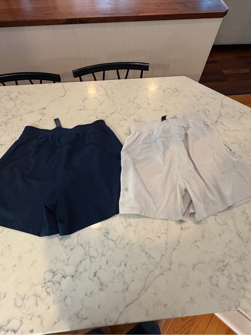 Men’s Lululemon Pace Breaker Linerless 5 “shorts. Navy and Light Gray.